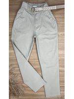Calça Cenoura com Cinto Detalhado Bege