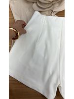 Short Alfaiataria Com Cinto Branco