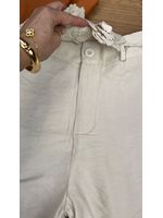 Short Alfaiataria Com Cinto de Flor Bege