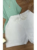 Short Alfaiataria Com Cinto de Flor Branco
