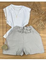 Short Alfaiataria Com Cinto de Flor Cinza Claro