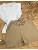 Short Alfaiataria Com Cinto de Flor Caqui