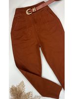 Calça Cenoura com Cinto Terra Cota