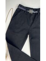 Calça Cenoura Com Cinto Encapado Preta