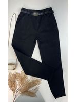 Calça Cenoura Com Cinto Encapado Preta
