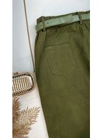 Calça Cenoura Com Cinto Encapado Verde