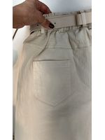 Calça Cenoura MOM Com Cinto OFF White