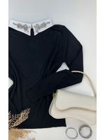Blusa Tricô Gola Bordada Preto