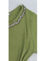 Blusa Canelada Gola Bordada Com Pedraria 