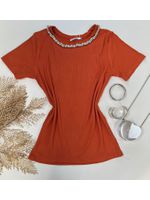 Blusa Canelada Gola Bordada Com Pedraria 