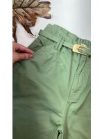 Calça Cenoura com Cinto Dourado Verde 