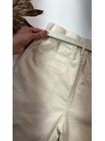 Calça Cenoura com Cinto Dourado Off 