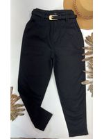 Calça Cenoura com Cinto Dourado Preta