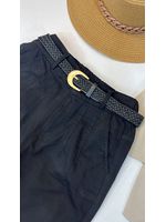 Calça Cenoura com Cinto Lua Preta