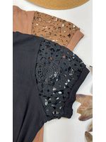 Blusa Manga Bordada Em Guipir Preta 