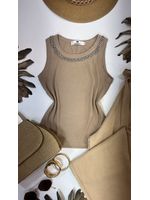 Regata Canelada Gola Pedraria Bege