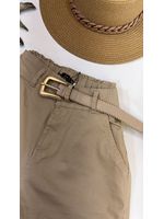 Short Cenoura Com Cinto Bolinhas Douradas Bege