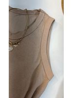 Blusa Regata Canelada Alongada Bege