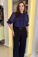 Blusa de crepe com jabour