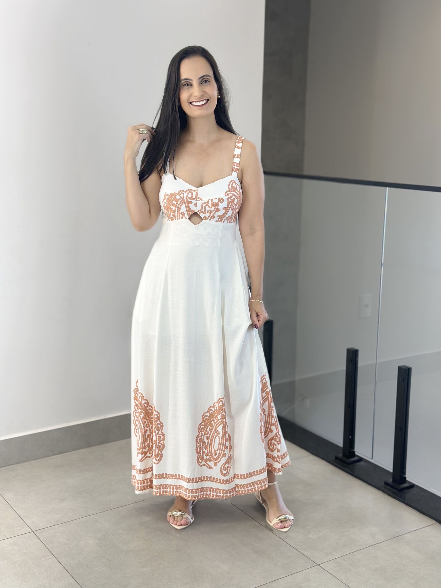 VESTIDO MONISE OFF - Reprise Modas