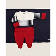 Saída Maternidade Pedro Branca com Vermelho e Azul Marinho