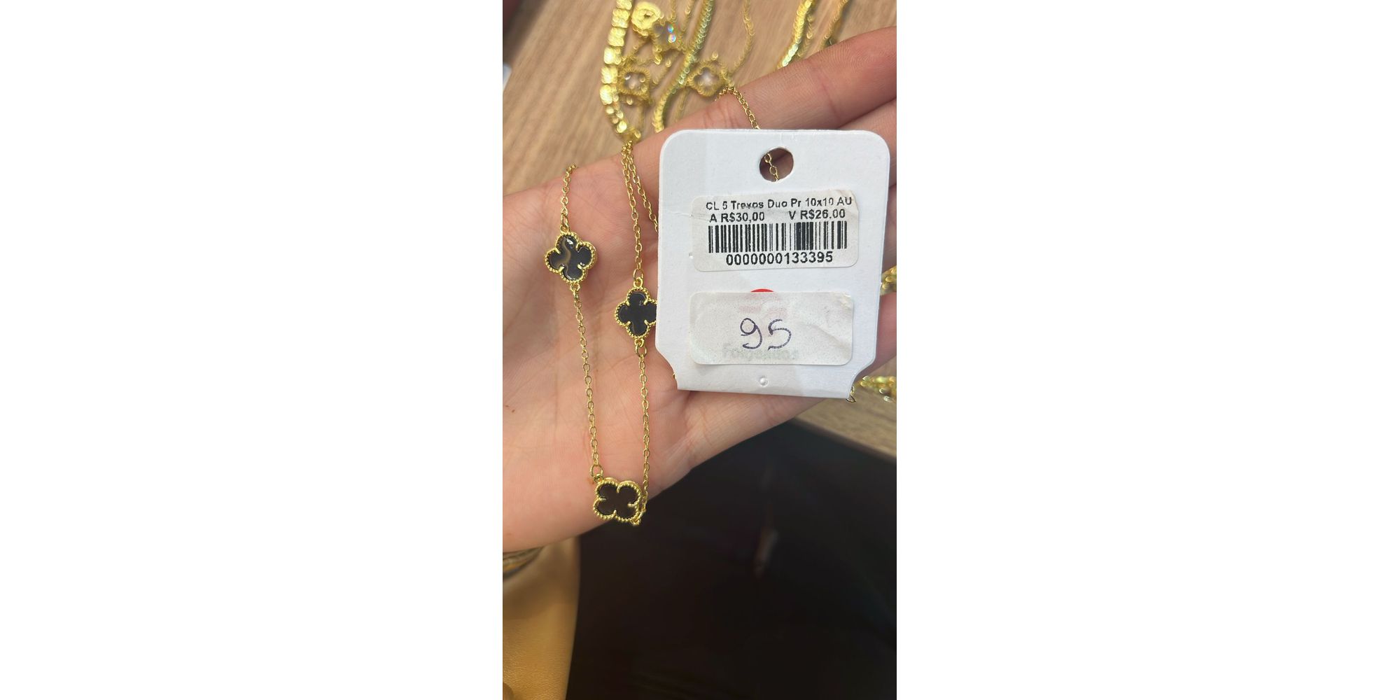 Colar Cinco Trevo Duo Preto Banhado A Ouro 18K
