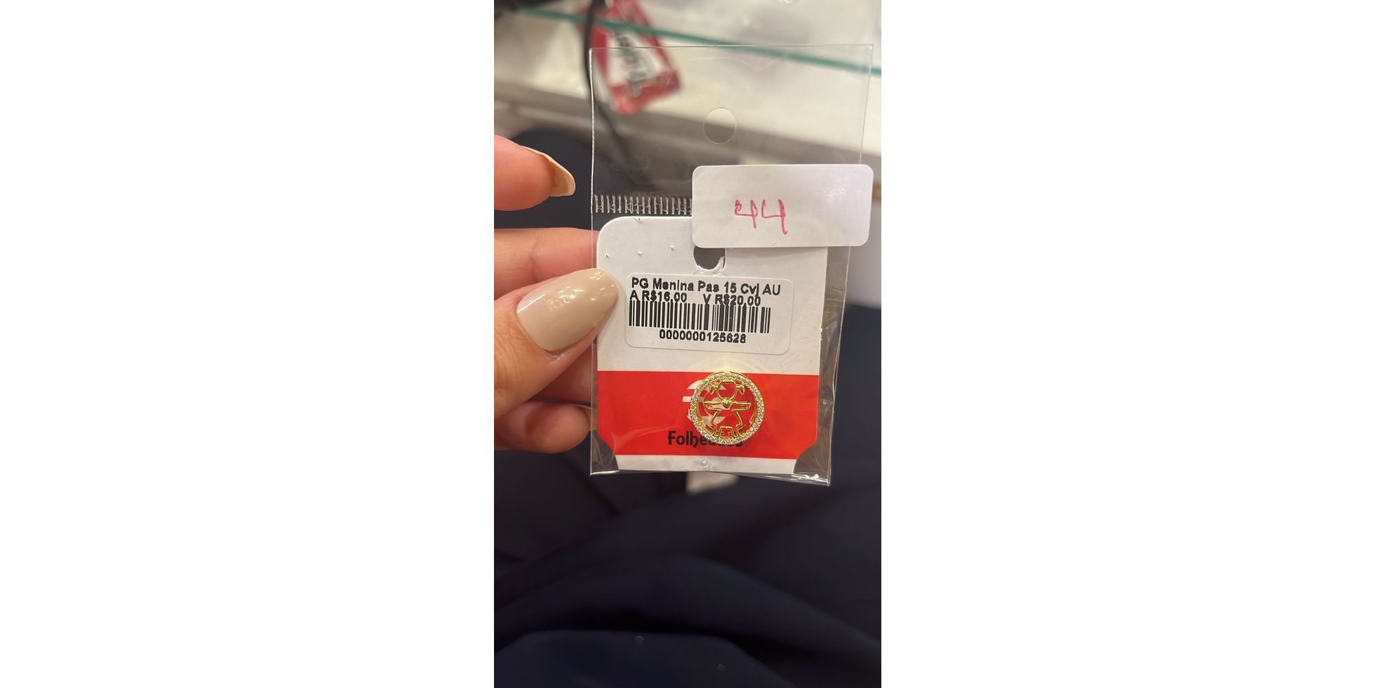 Pingente Menina Passante 15 Cravejado Banhado A Ouro 18k