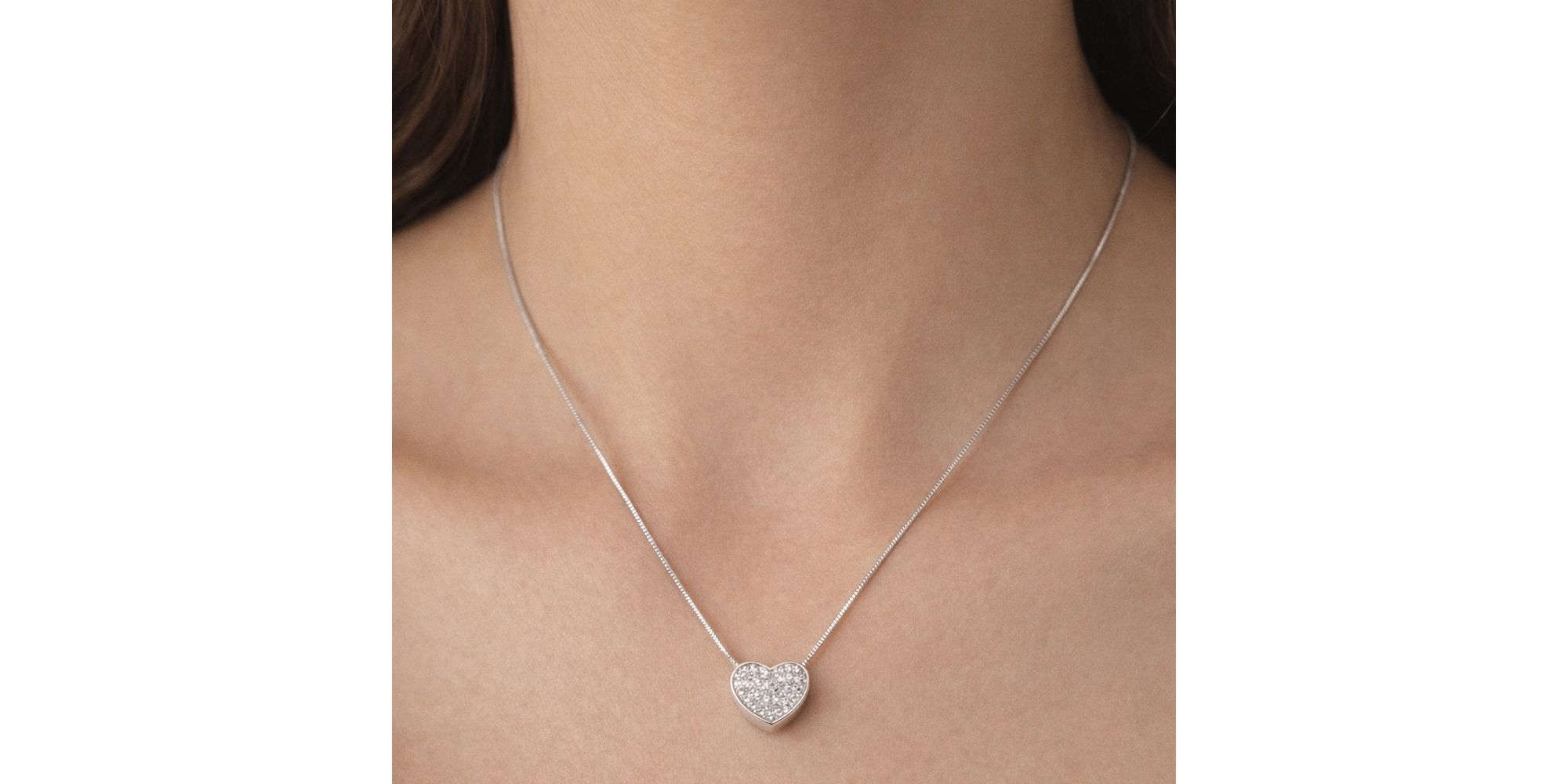 Colar Coração Passante Cravejado Hipoalergênico Banhado a Prata 925