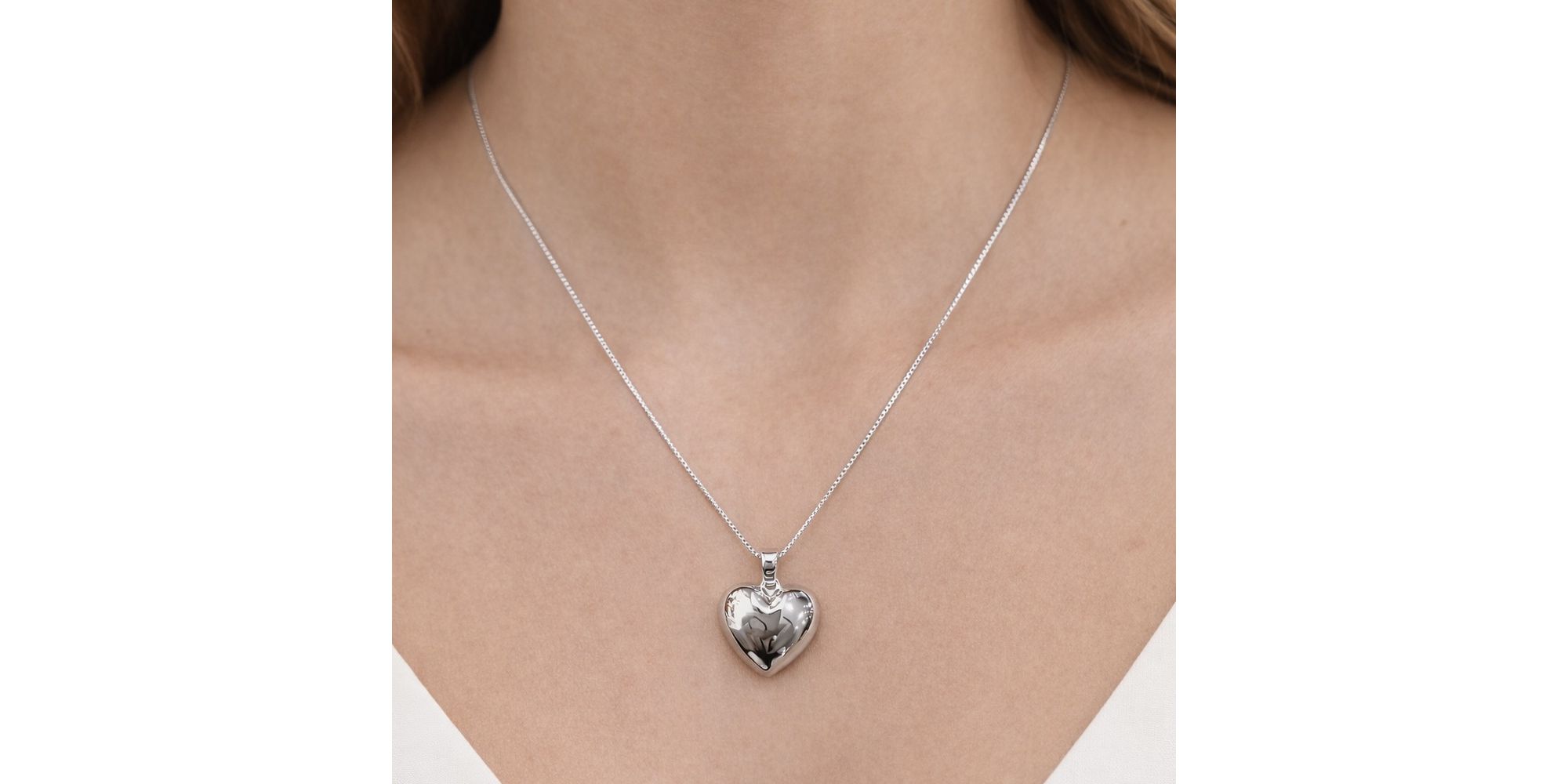 Conjunto Coração Abaulado Hipoalergênico Banhado a Ouro 18K