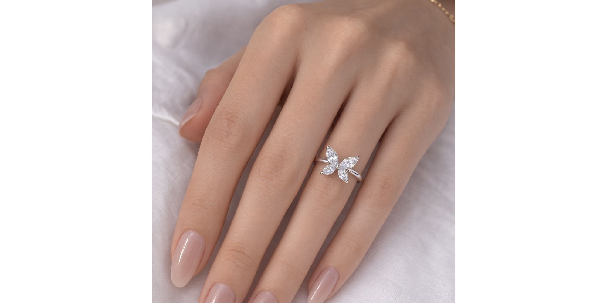 Anel Borboleta Cristal 4 Pedras Zircônia Banhado a Prata 925