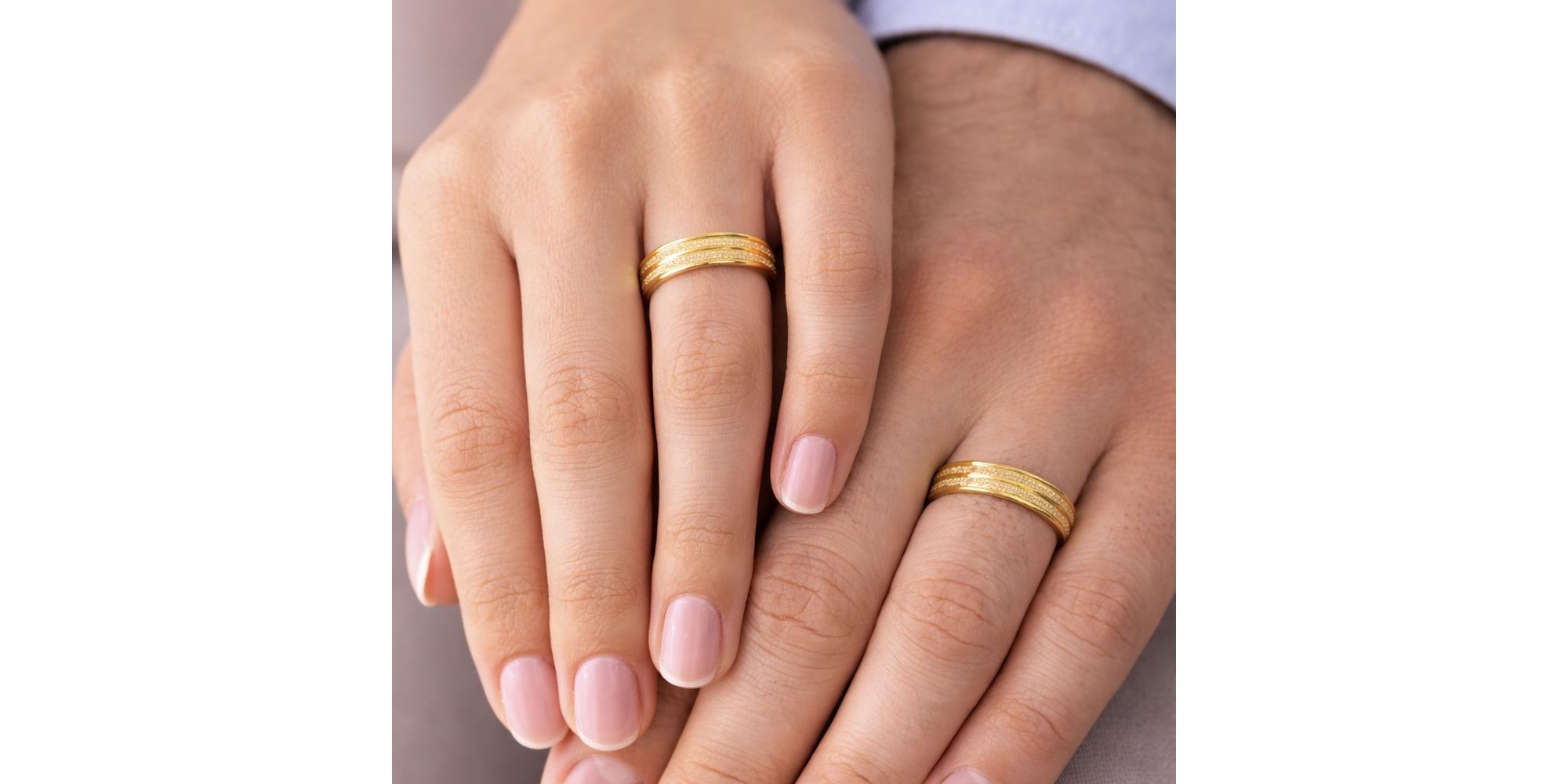 Aliança 2 Linhas Brilhos Aço Dourado