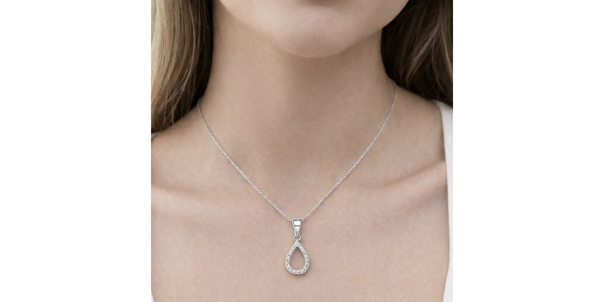 Conjunto Gota Vazado StrassBanhado a Prata 925