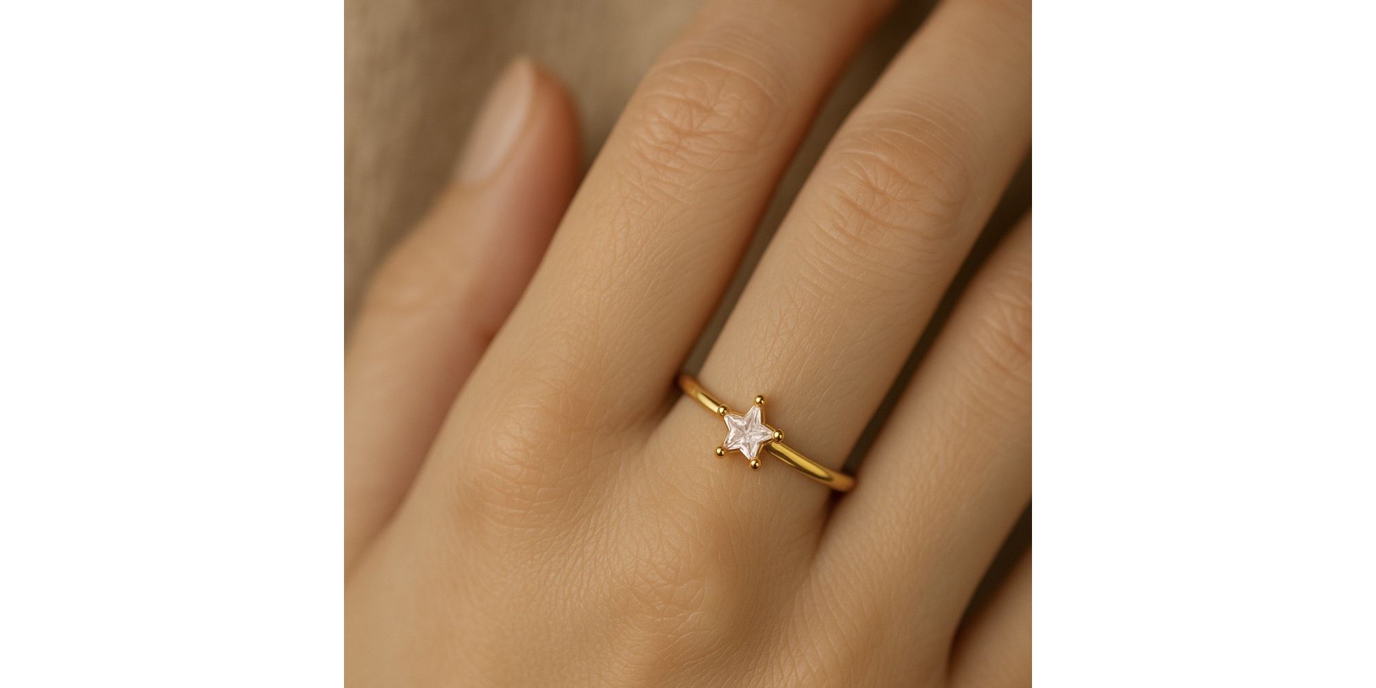 Anel Solitário Estrela Cristal Aço Dourado