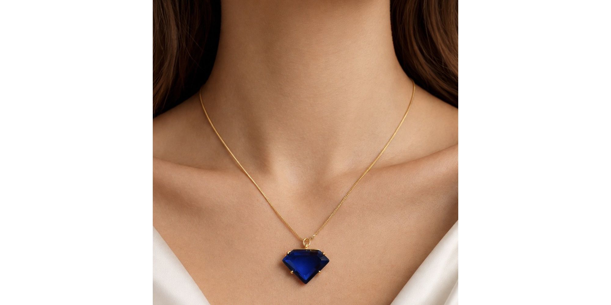 Colar Diamante Azul Royal Banhado a Ouro 18K