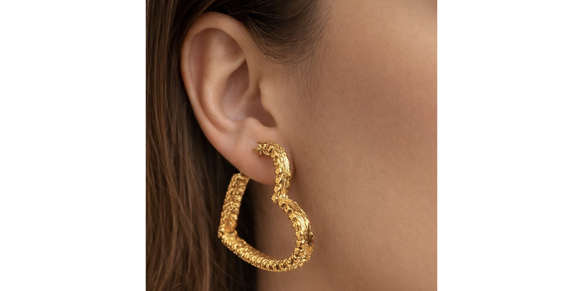 Brinco Coração Detalhado Banhado a Ouro 181K