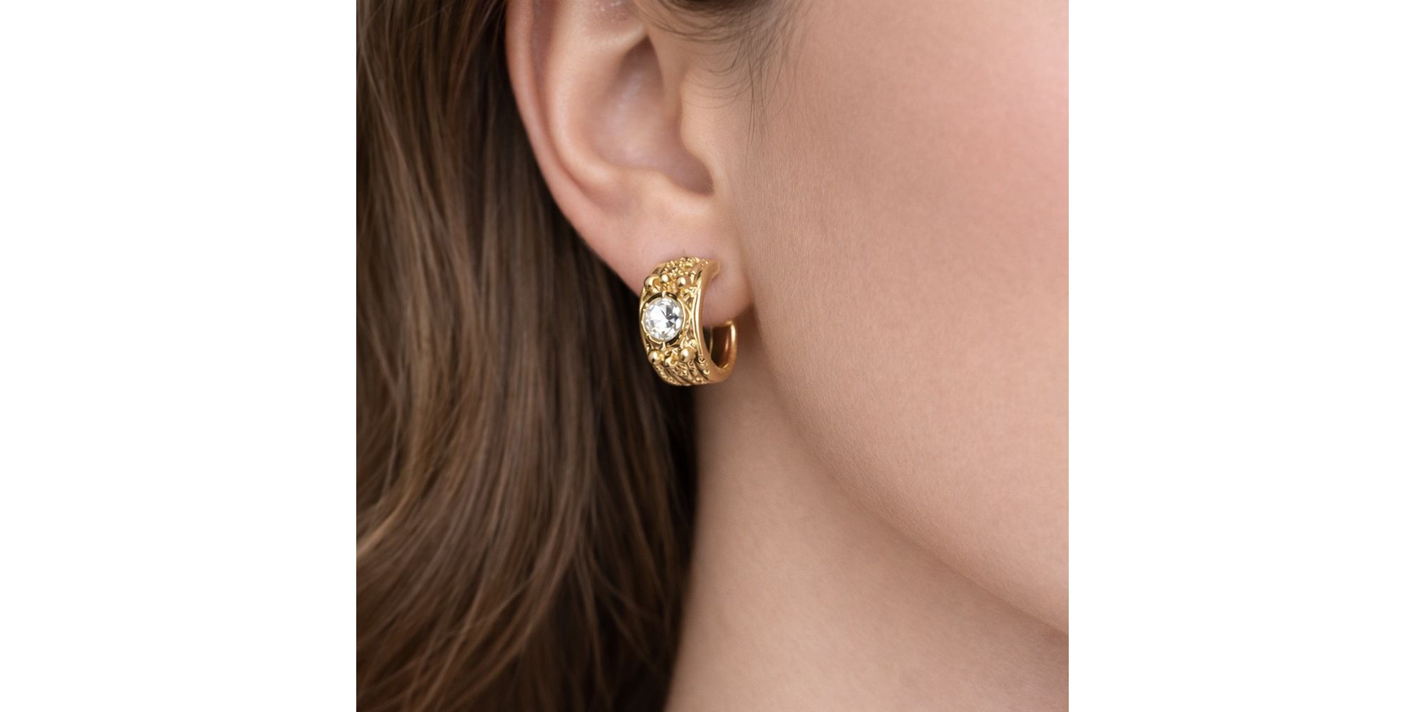 Brinco Argola Delicate Strass Banhado A Ouro 18K