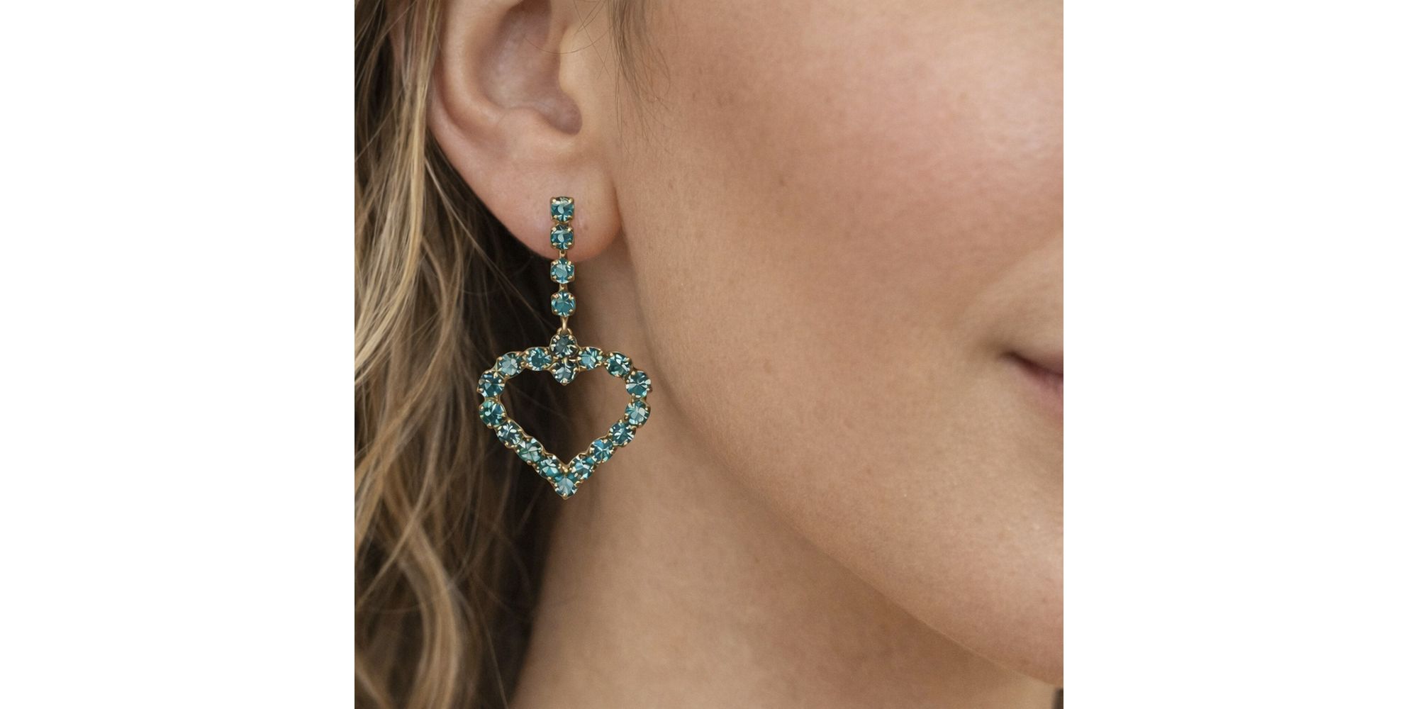 Brinco Coração Pedra Azul Strass Banhado A Ouro 18K