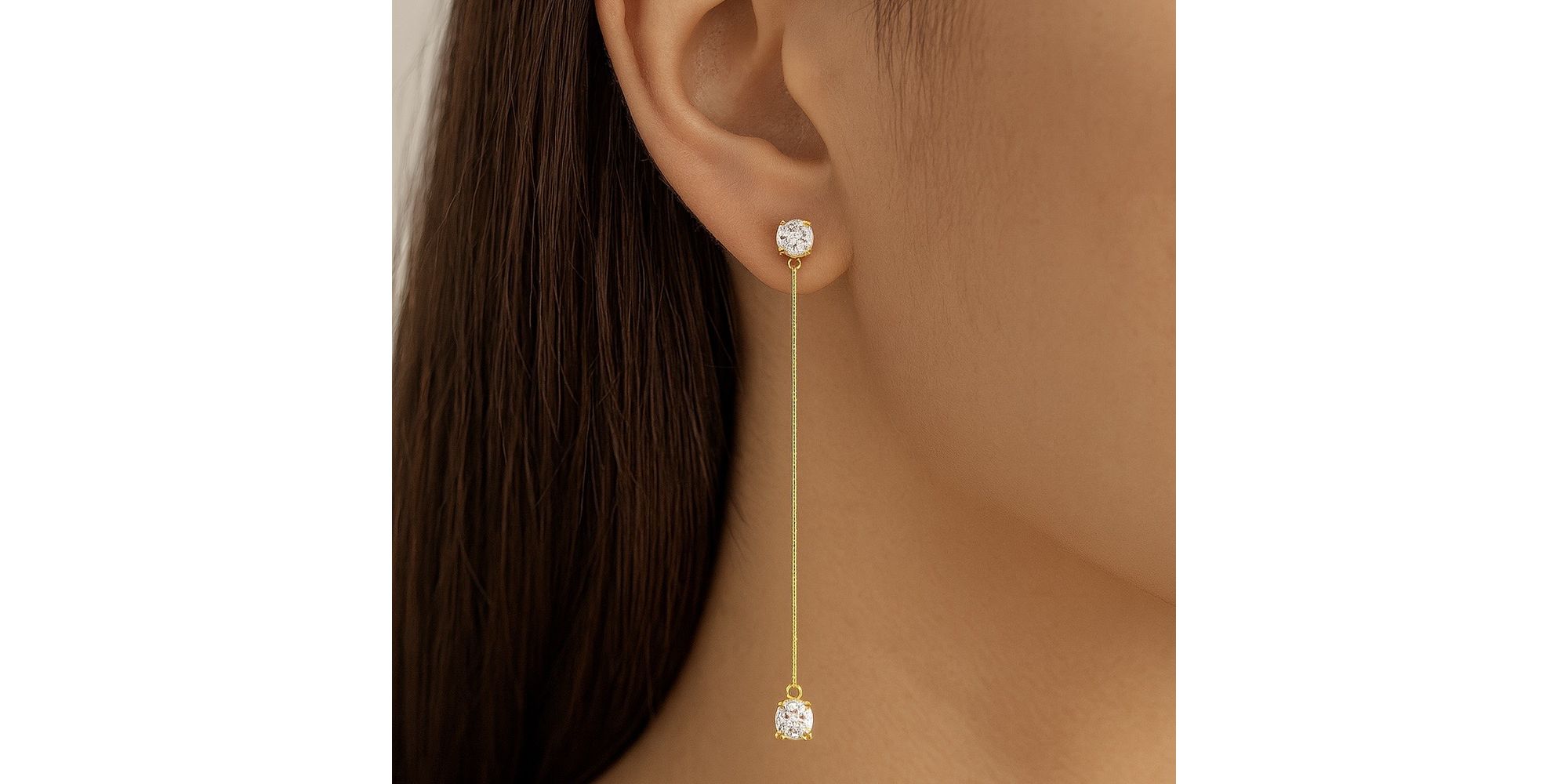 Brinco Ponto de Luz Fio Banhado a Ouro 18K
