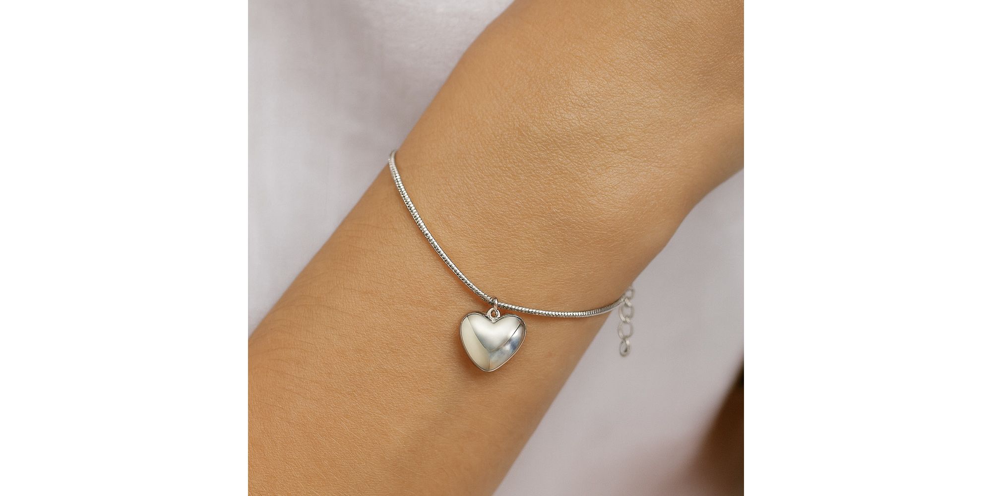 Pulseira Raposa Coração Banhado a Prata 925.