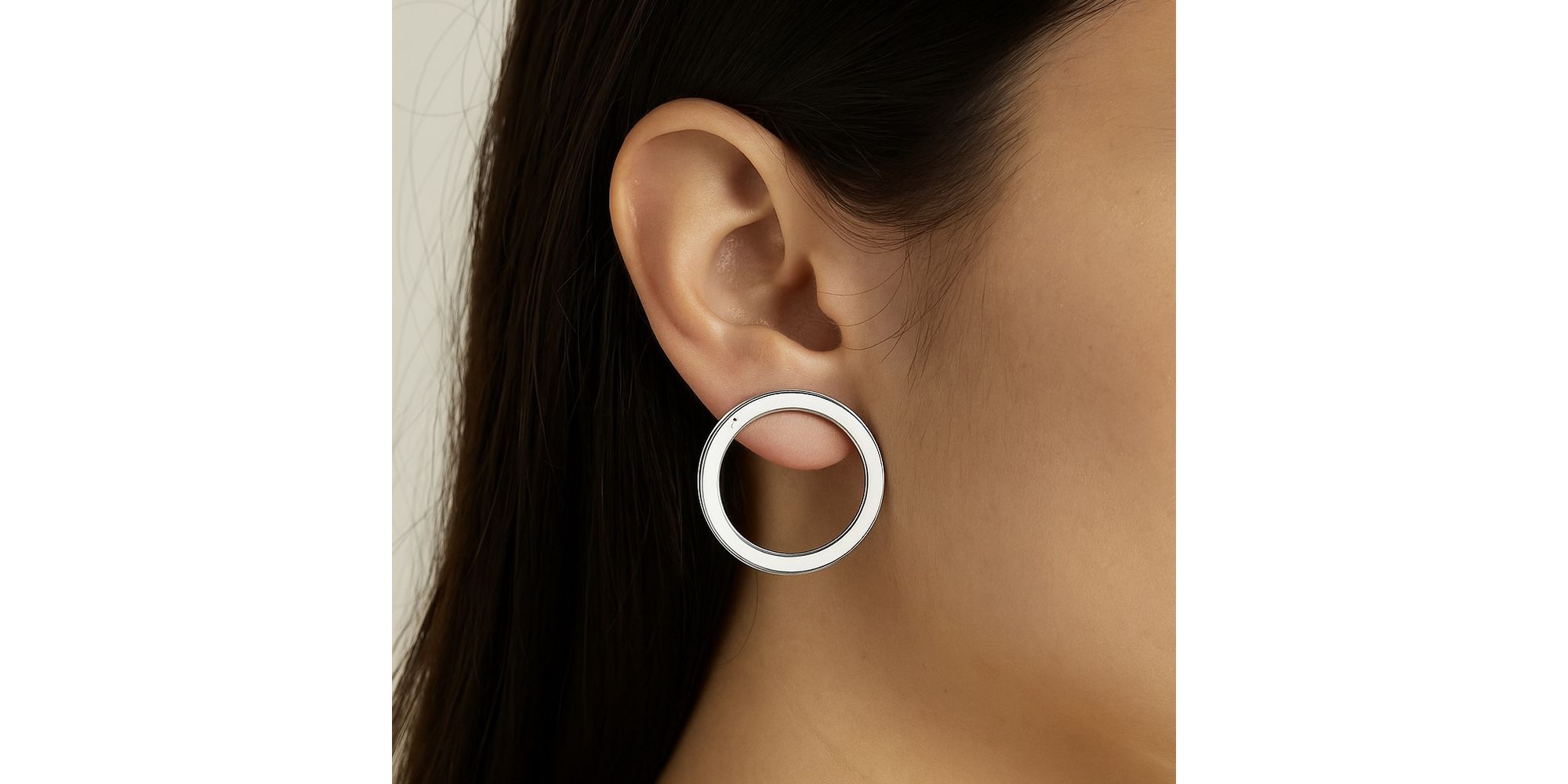 Brinco Arco Vazado Banhado A Prata 925