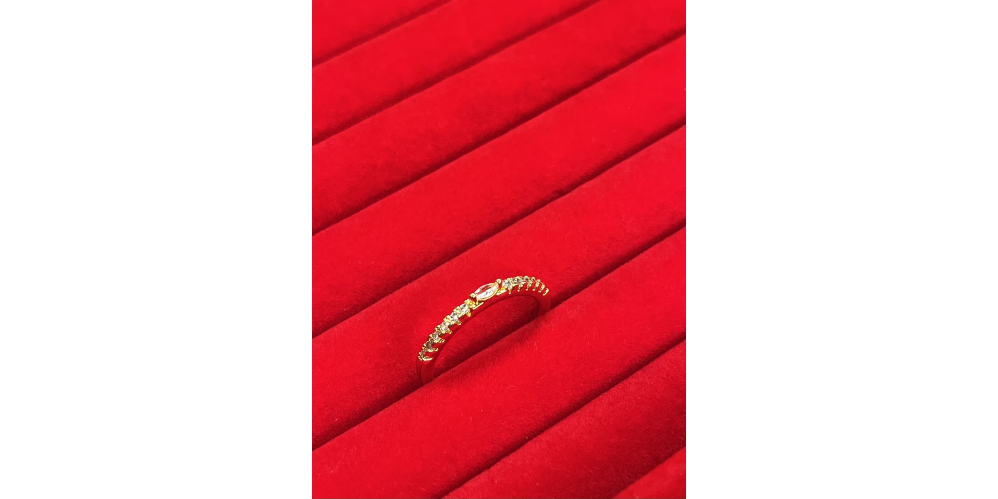 Anel Aparador Pedra Cristal Banhado A Ouro 18k 