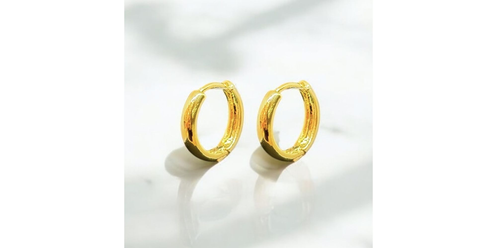 Brinco Argola Lisa 17 Banhado A Ouro 18K