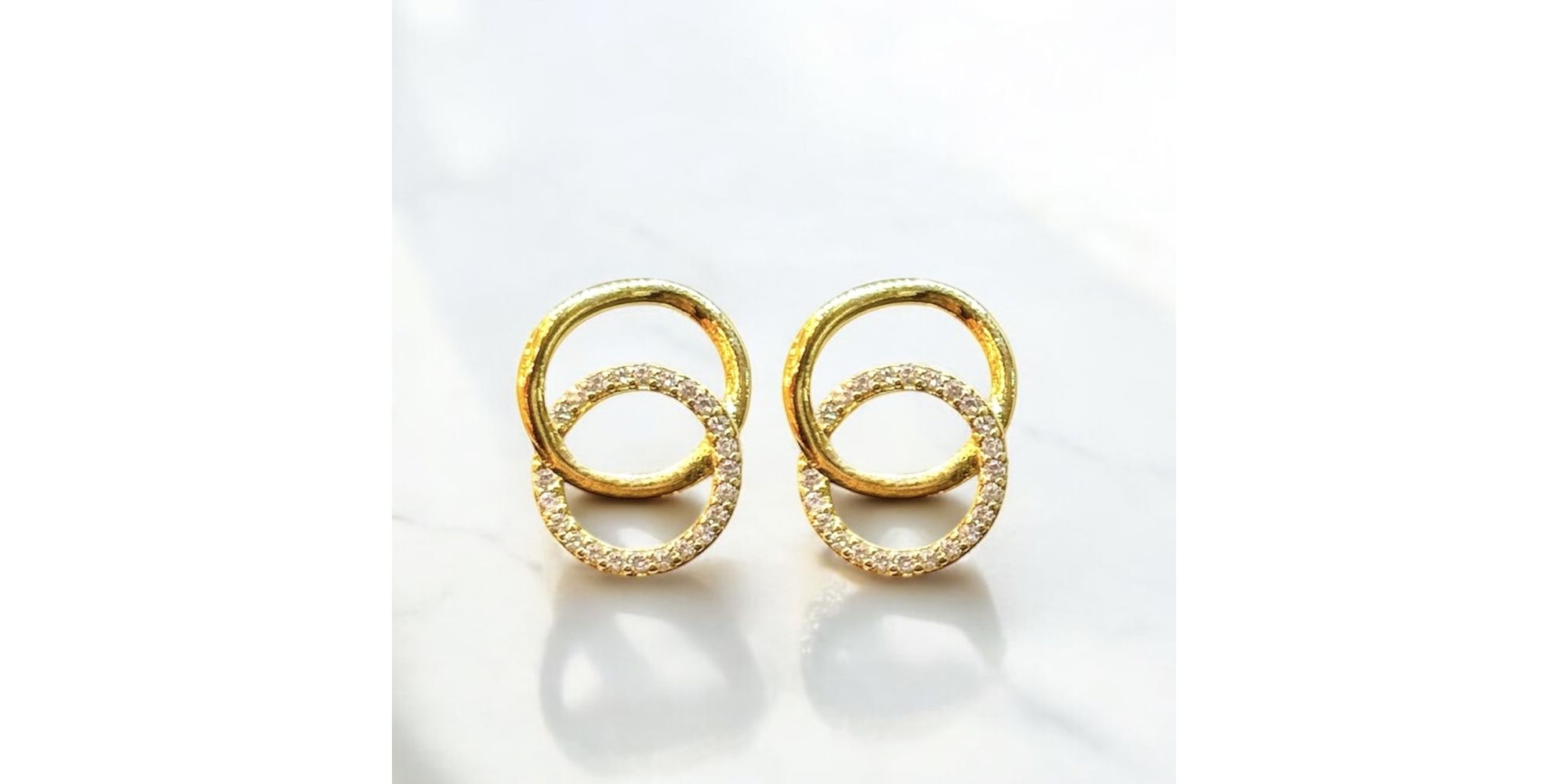 Brinco Argola Duo Liso Cravejada Banhado A Ouro 18K