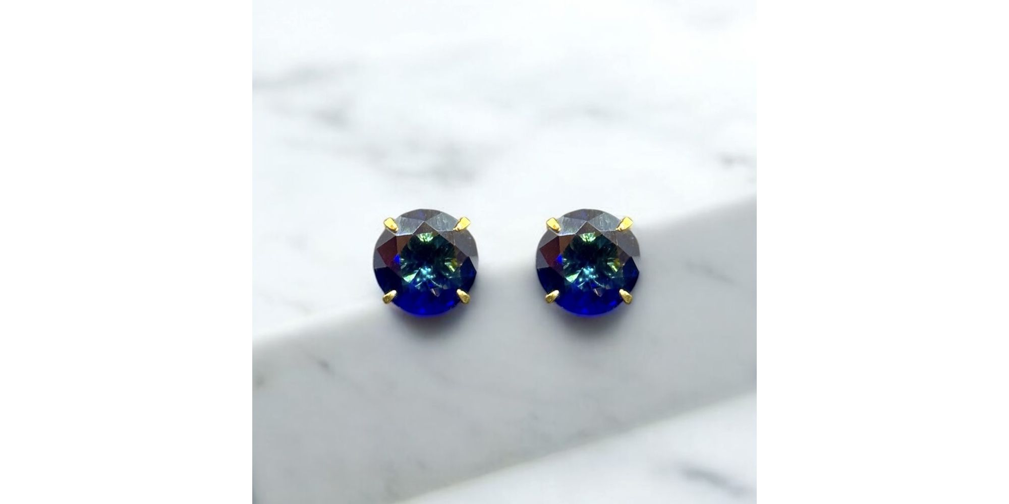 Brinco Diamante Azul Marinho Banhado A Ouro 18K
