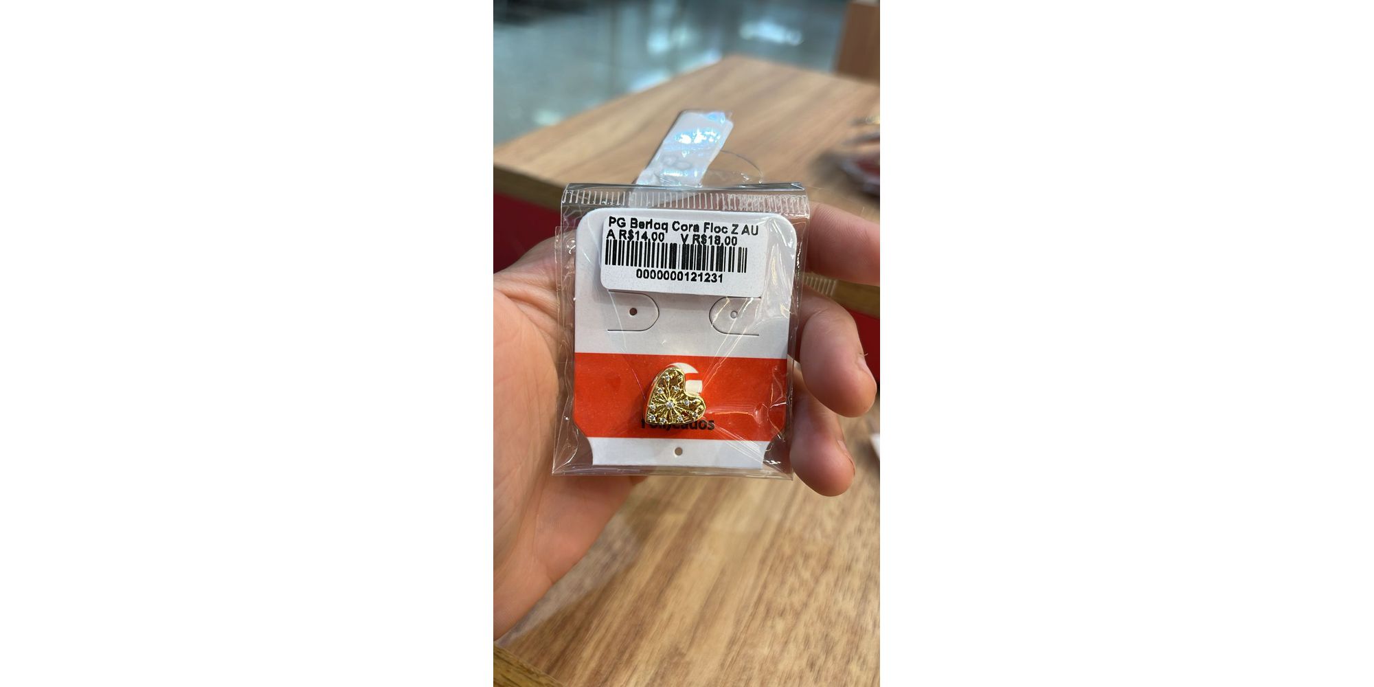 Pingente Berloque Coração Flocos Zircônia Banhado A Ouro 18K