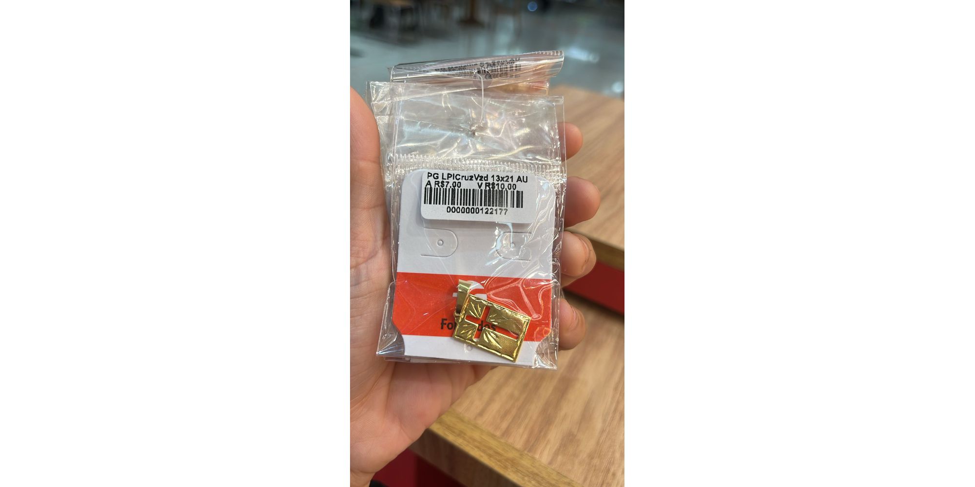 Pingente Latão Placa Cruz Vazado Banhado A Ouro 18K