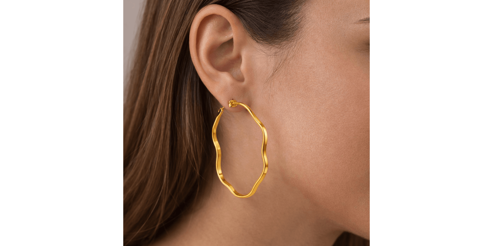 Brinco Argola Onda N4 Banhado a Ouro 18K