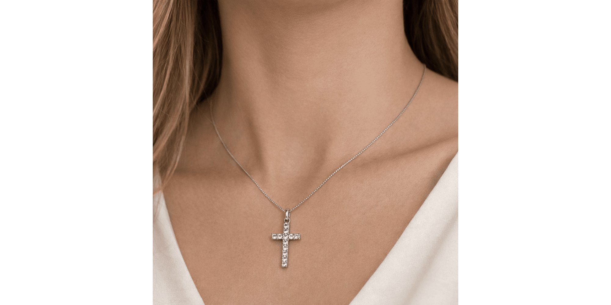 Conjunto Cruz Strass Banhado a Prata 925