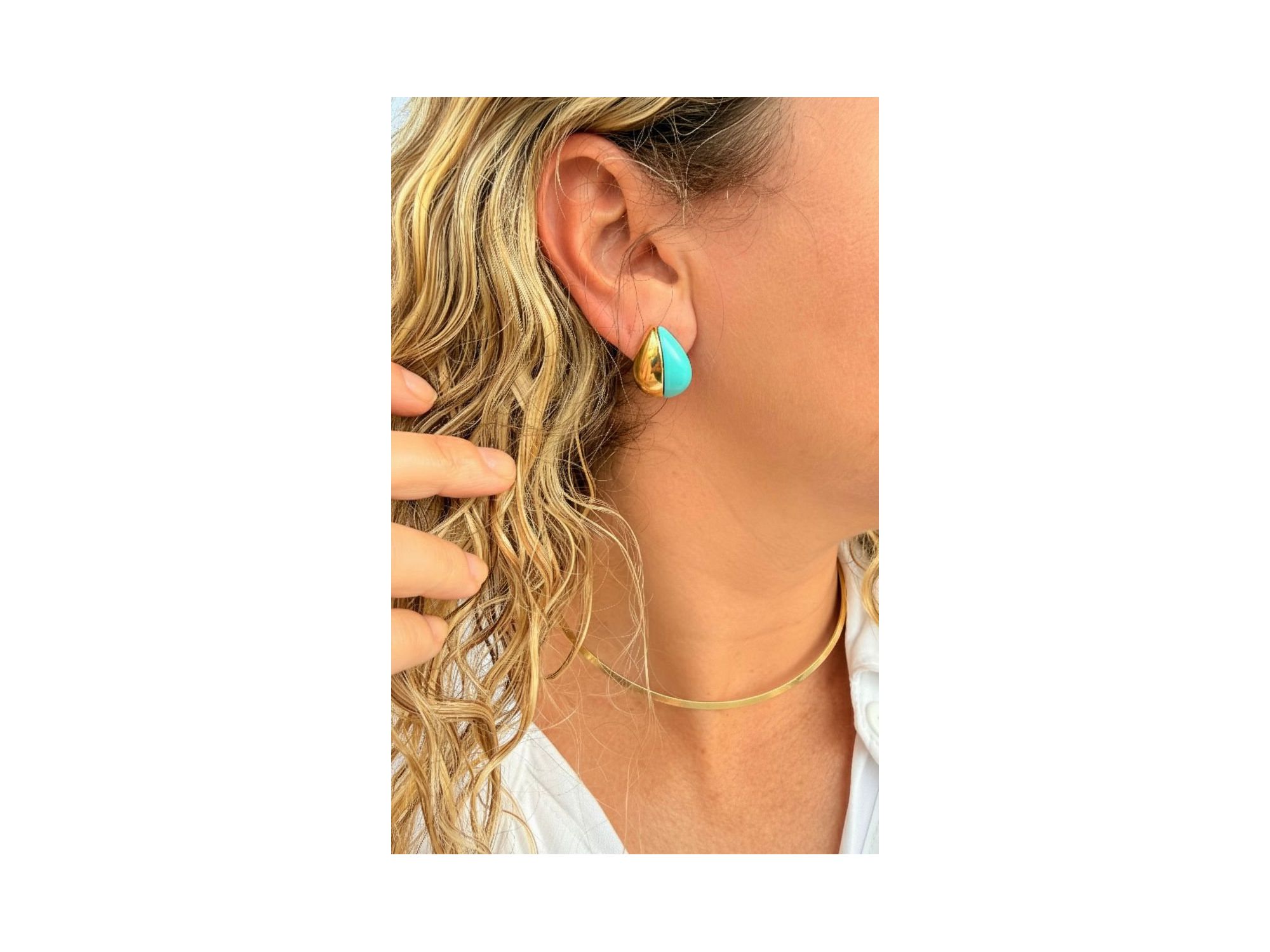 Brinco gota com resina premium - Vértice Acessórios