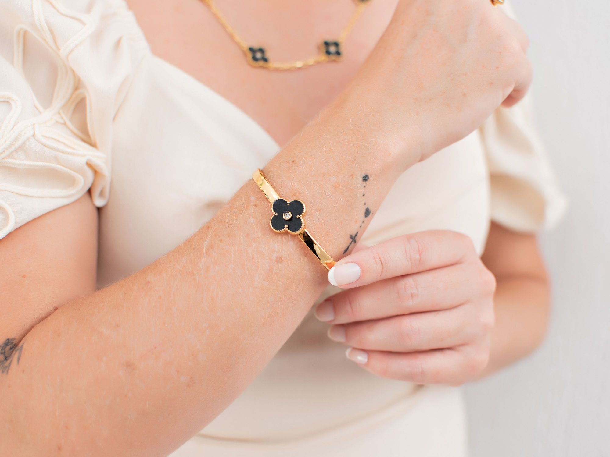 Bracelete Trevo Banhado - Vértice Acessórios